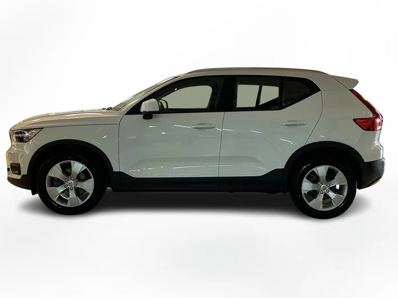 Bild 3 av 13 – Volvo XC40 D3 AWD Momentum Advanced