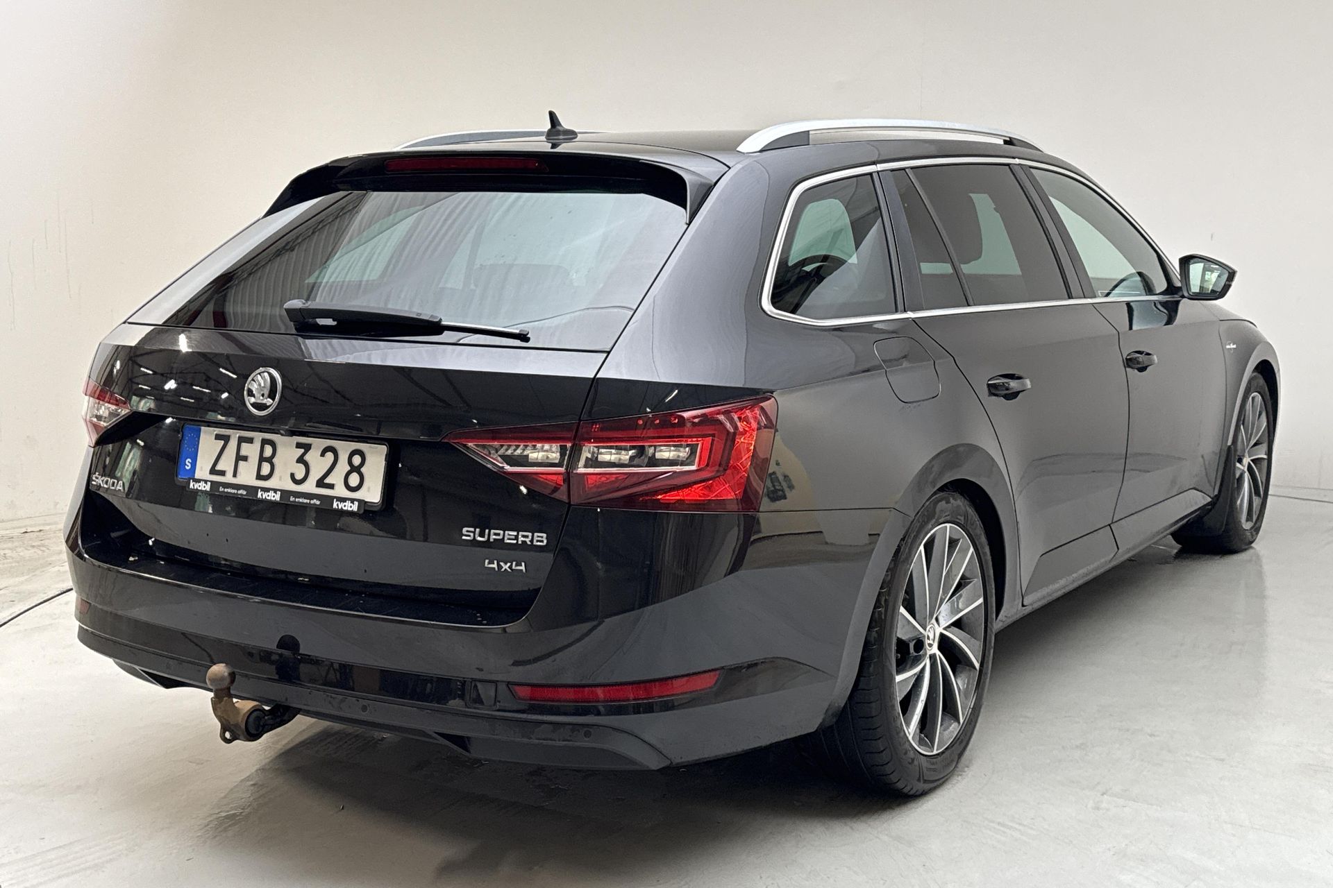 Skoda Superb Kombi 2.0 TDI 4x4 SCR 2018, bild 3/10