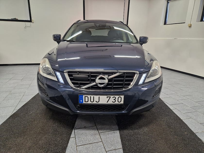 Bild 5 av Volvo XC60 D4 163 hk AWD Geartronic Momentum Panorama Drag Nyserv