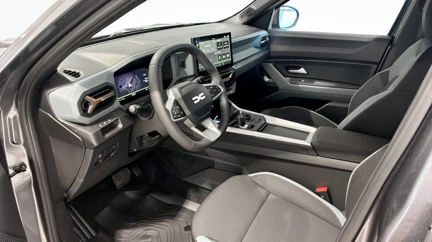 Bild 3 av Dacia Bigster EXTREME HYBRID 150 4X4