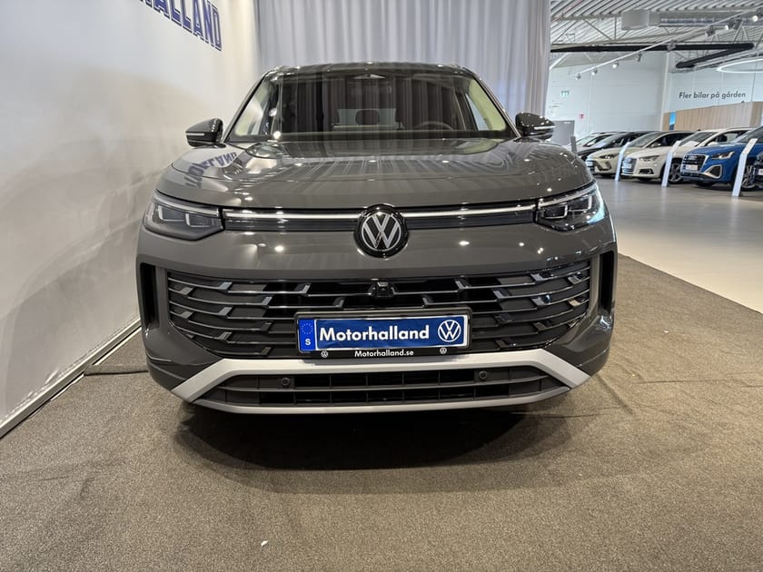Bild 4 av Volkswagen Tayron 7-seater 4M Matrix / HUD / Värmare / Drag / 360