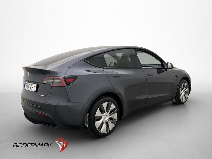 Bild 5 av Tesla Model Y Long Range AWD Ljus interiör Autopilot MOMS