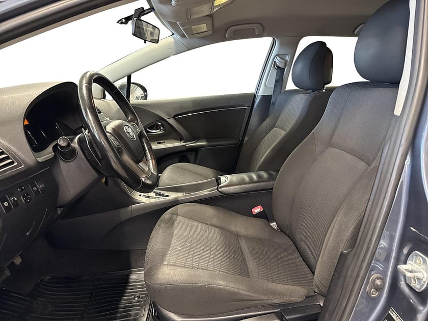 Bild 2 av Toyota Avensis Kombi 2.2 D-4D Business Euro 5