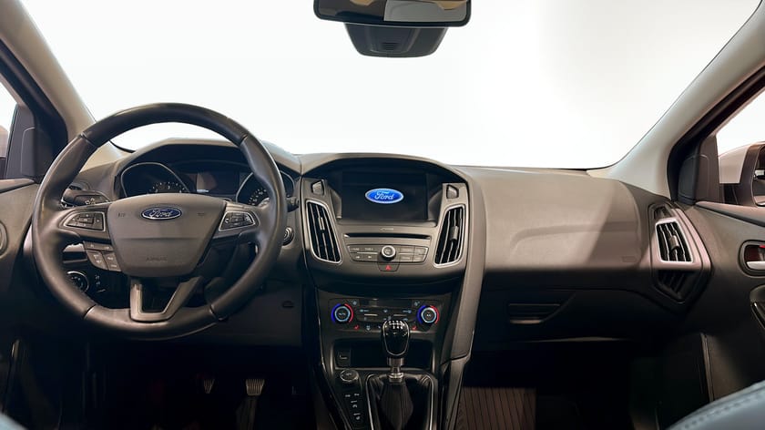 Bild 4 av Ford Focus Kombi 1,5 TDCi Drag Värmare Navi