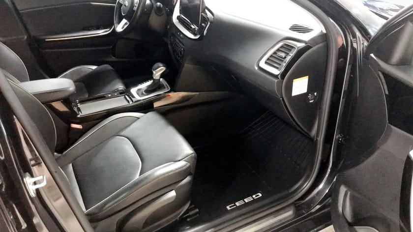 Bild 3 av Kia Ceed Sportswagon Plug-in Hybrid 141 Hk ADVANCE PLUS 2 Panorama