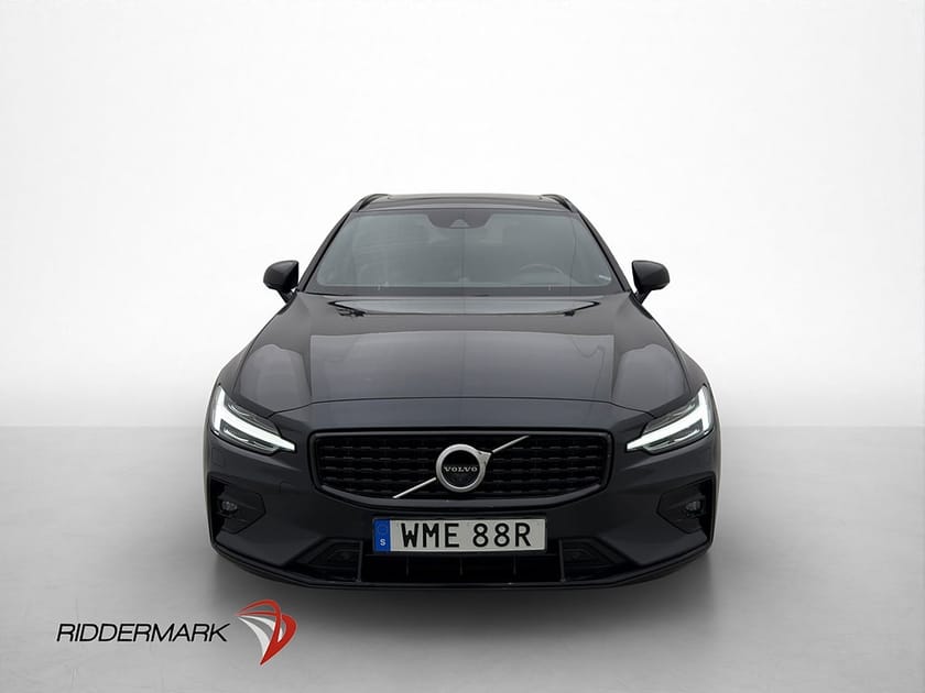 Bild 2 av Volvo V60 D3 R-Design Panorama B&W VOC HuD 360° Massage Värm