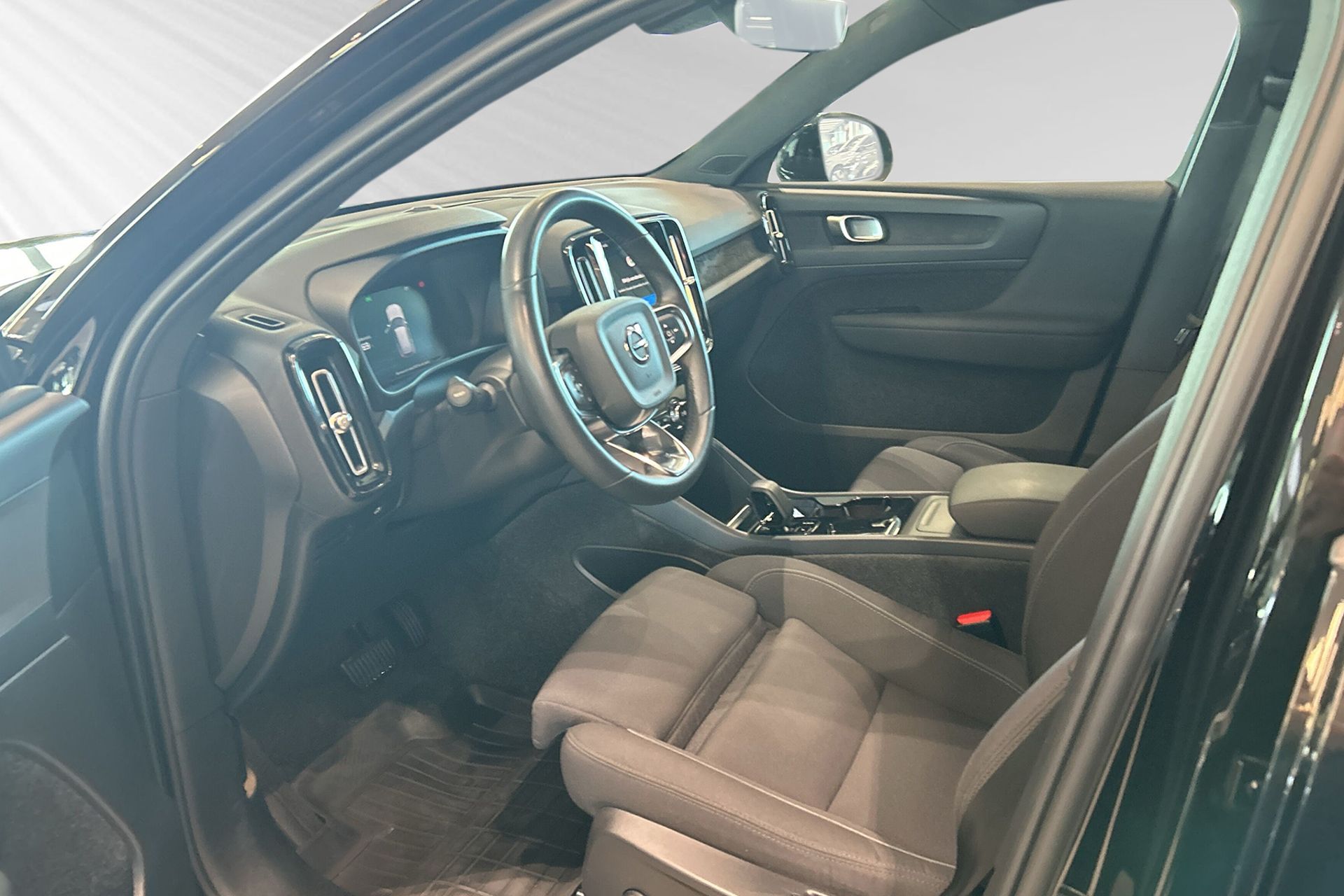 Volvo XC40 2023, bild 7/10