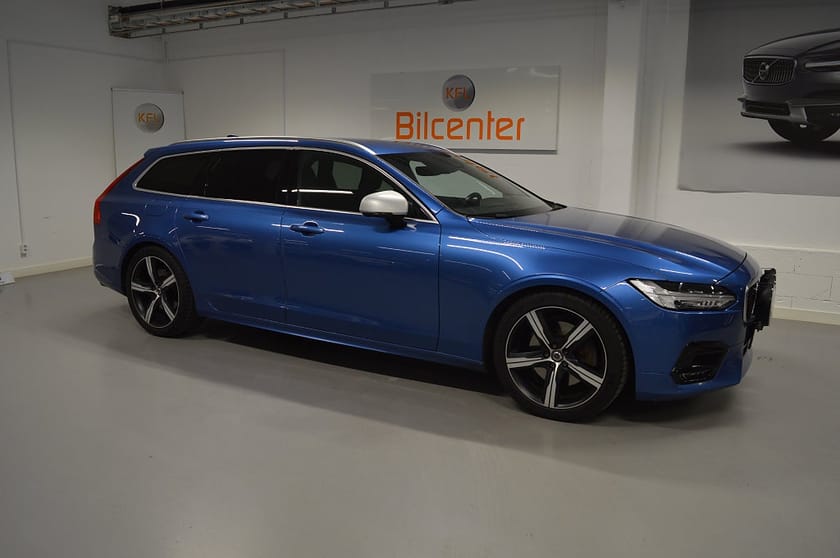 Bild 3 av Volvo V90 T4 R-Design V-Däck ingår Värmare-VoC-Elstol-CarPlay-Pil