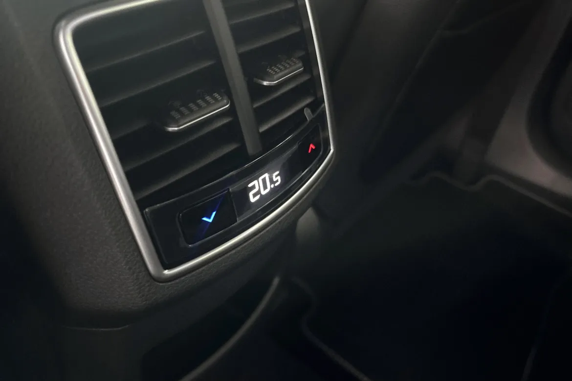 picture of a car