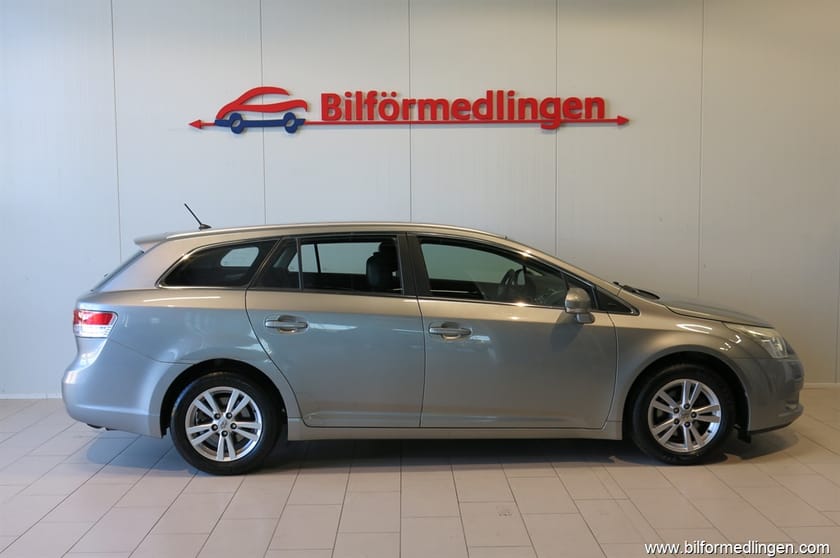 Bild 2 av Toyota Avensis Kombi 1.8 VVT-i 147hk Drag V-Hjul 1 Ägare