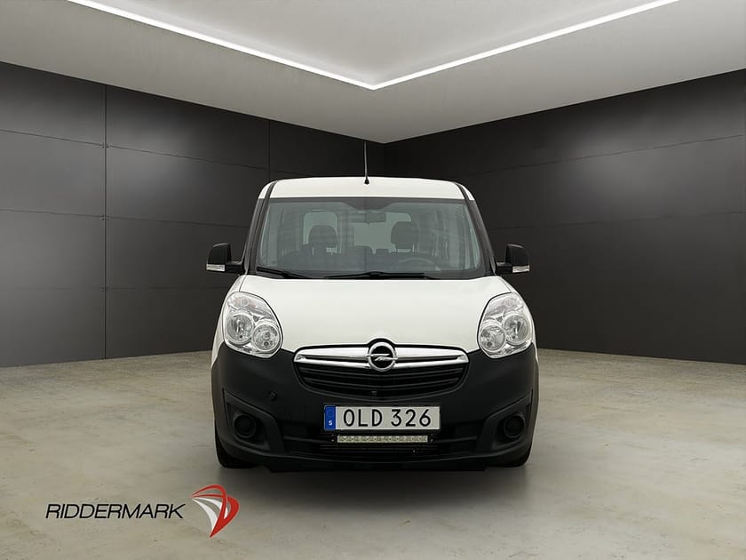 Bild 5 av Opel Combo Life 1.3CDTI A/C Euro6 0.51 L/Mil 5-Sits