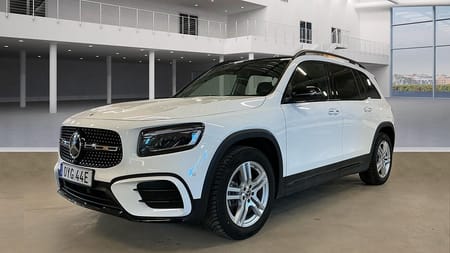 Mercedes-Benz GLB 200 AMG Line Premium | Panorama | Värmare | 360