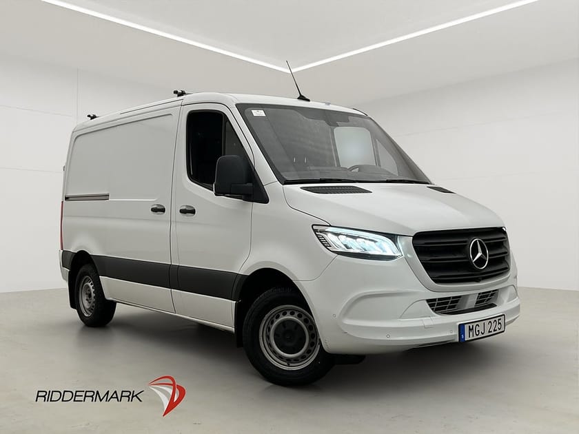 Bild 1 av Mercedes-Benz Sprinter 317 CDI RWD Panel Van Värm Drag LED CARPLAY 360° Moms