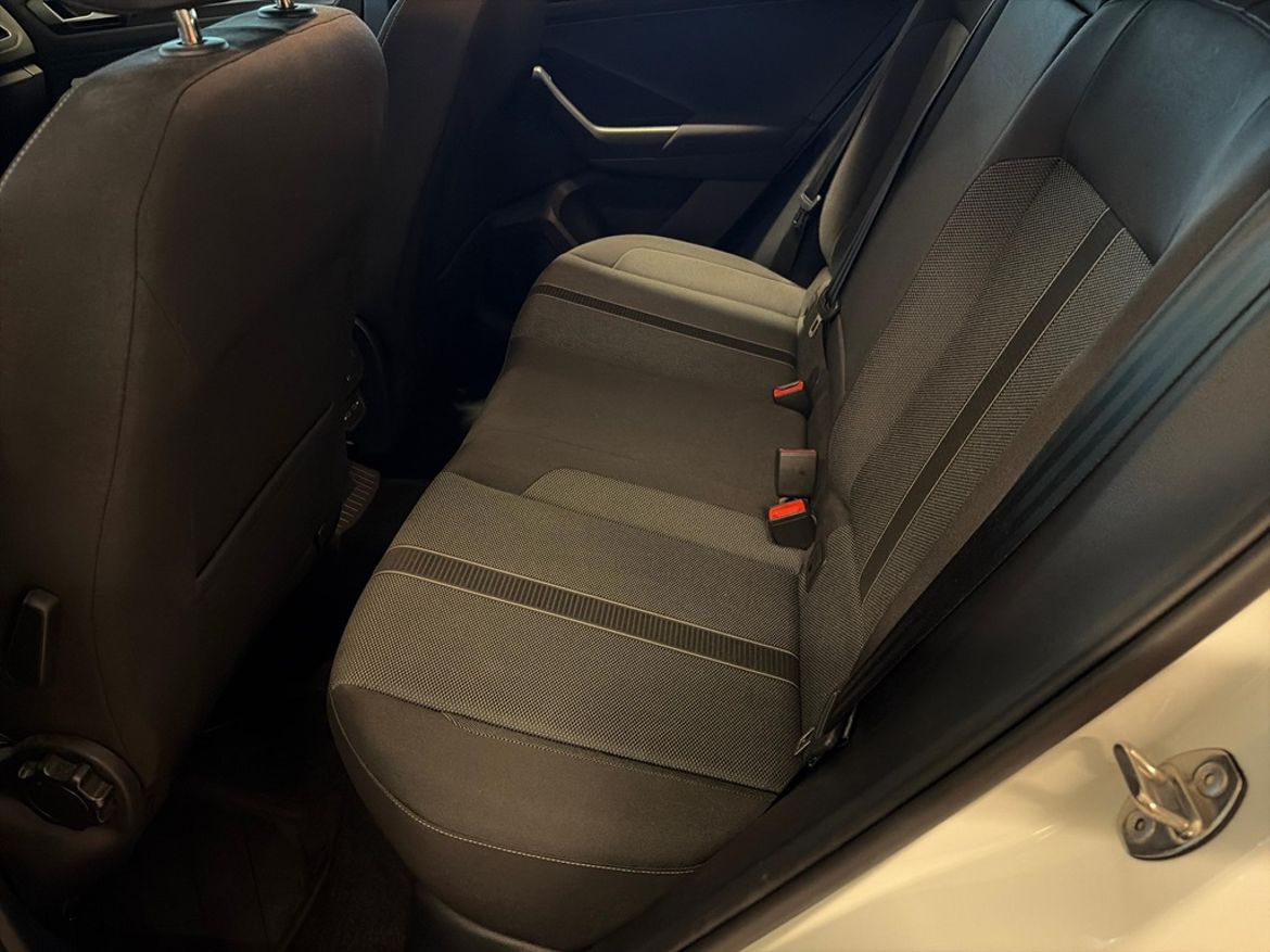 Volkswagen Volkswagen T-Roc — bild 10