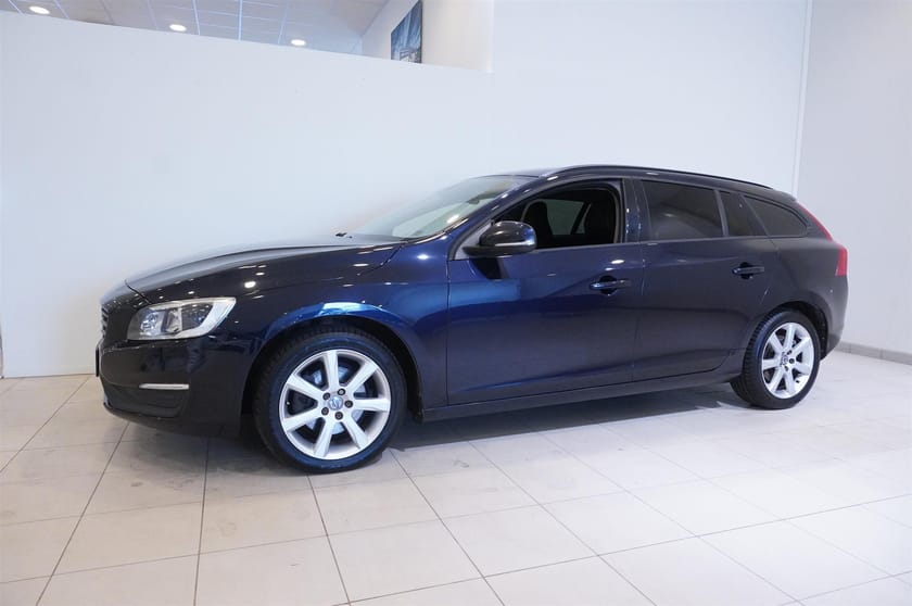 Bild 3 av Volvo V60 T3 Classic Edition 152hk Dragkrok, Rattvärme