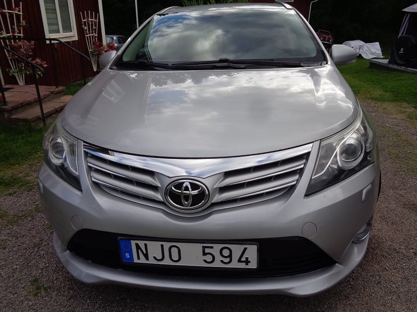 Bild 5 av Toyota Avensis Kombi 2.0 D-4D  FULLSERVAD/ACC/MV/FARTH MM/FINANS/INBYT
