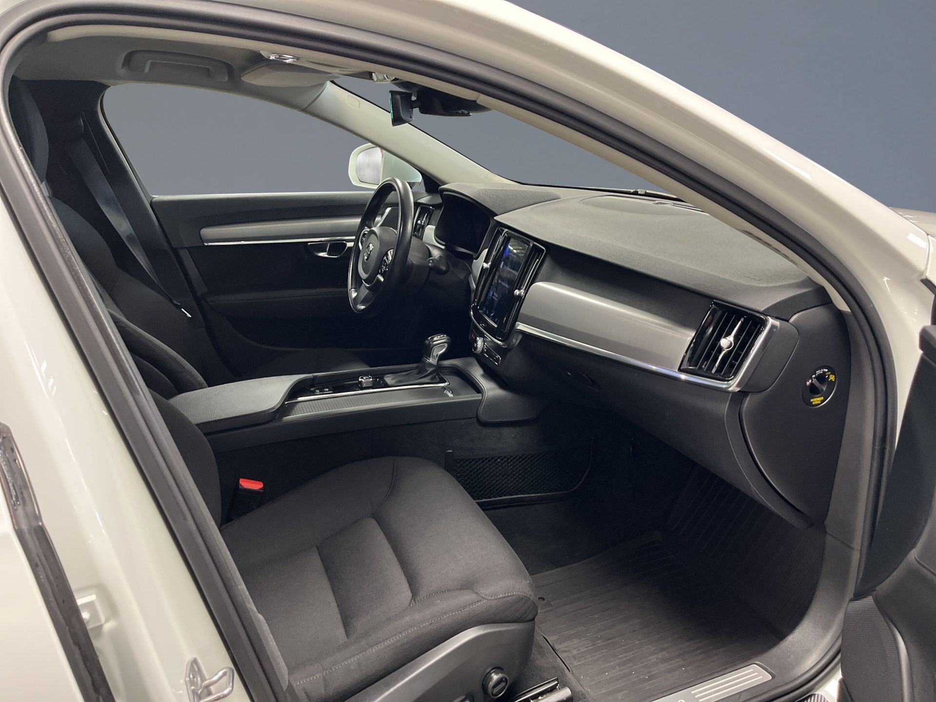 Volvo V90 D3 Momentum Edition 2019, bild 6/9