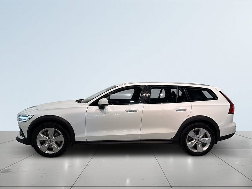 Bild 4 av Volvo V60 Cross Country B4 AWD Drag GPS Skinn Kamera Pvärm S/V-hjul