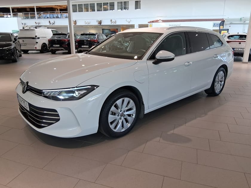 Bild 1 av Volkswagen Passat Variant eHybrid BUSINESS 1.5 TSI KW / HK
