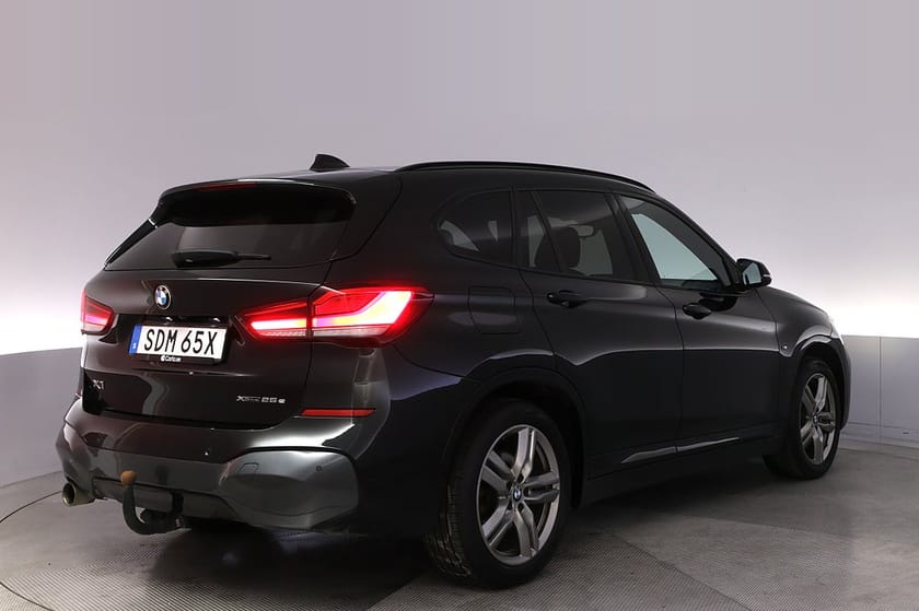 Bild 5 av BMW X1 xDrive25e M-Sport Pano Kamera HiFi HUD Drag