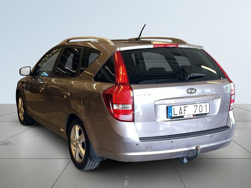 Bild 5 av Kia cee'd_sw 1.6 CRDi EX 2 Brukare/Drag/MoK-Värm/S&V/P-Sens/Kedja