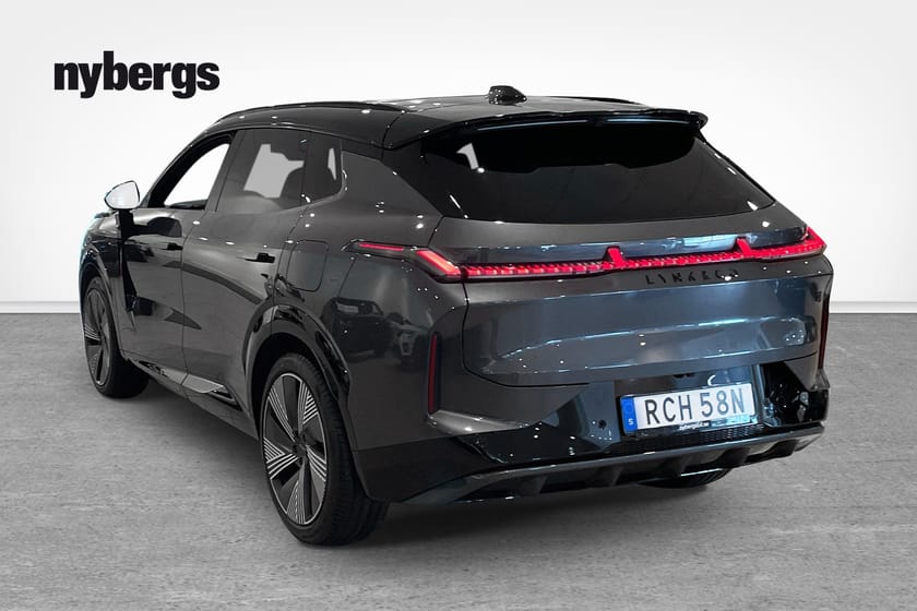 Bild 3 av Lynk & Co 08 PHEV More