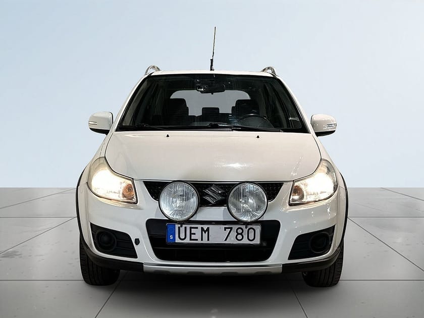 Bild 2 av Suzuki SX4 1.6 4x4 Dragkrok Motorvärmare Kamkedja S/V-hjul
