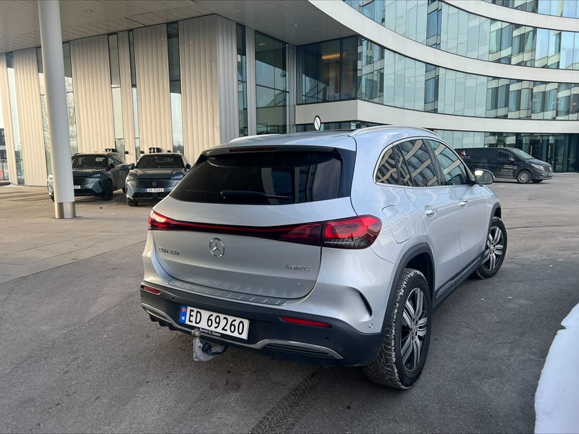 Bilde 3 av Mercedes-Benz EQA 350 4MATIC AMG / spesielt velutstyrt !