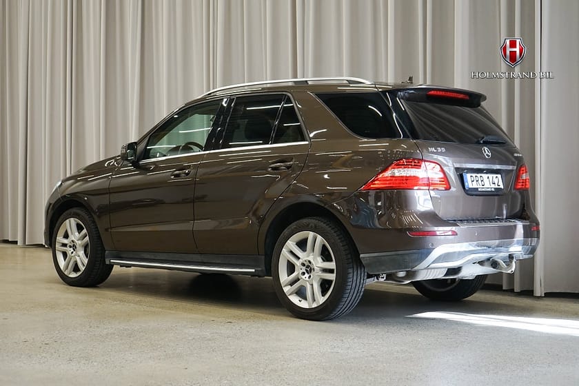Bild 4 av Mercedes-Benz ML 350 BlueTEC 4MATIC Plus D-värme Drag GPS Läder El-stol