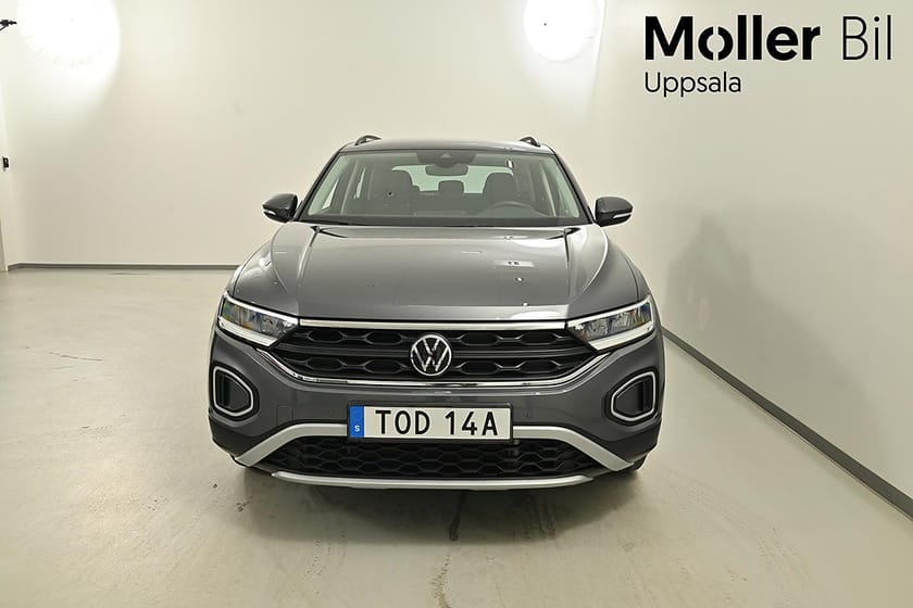 Bild 4 av Volkswagen T-Roc 1.5 TSI 150hk, Cockpit, Assistanspaket