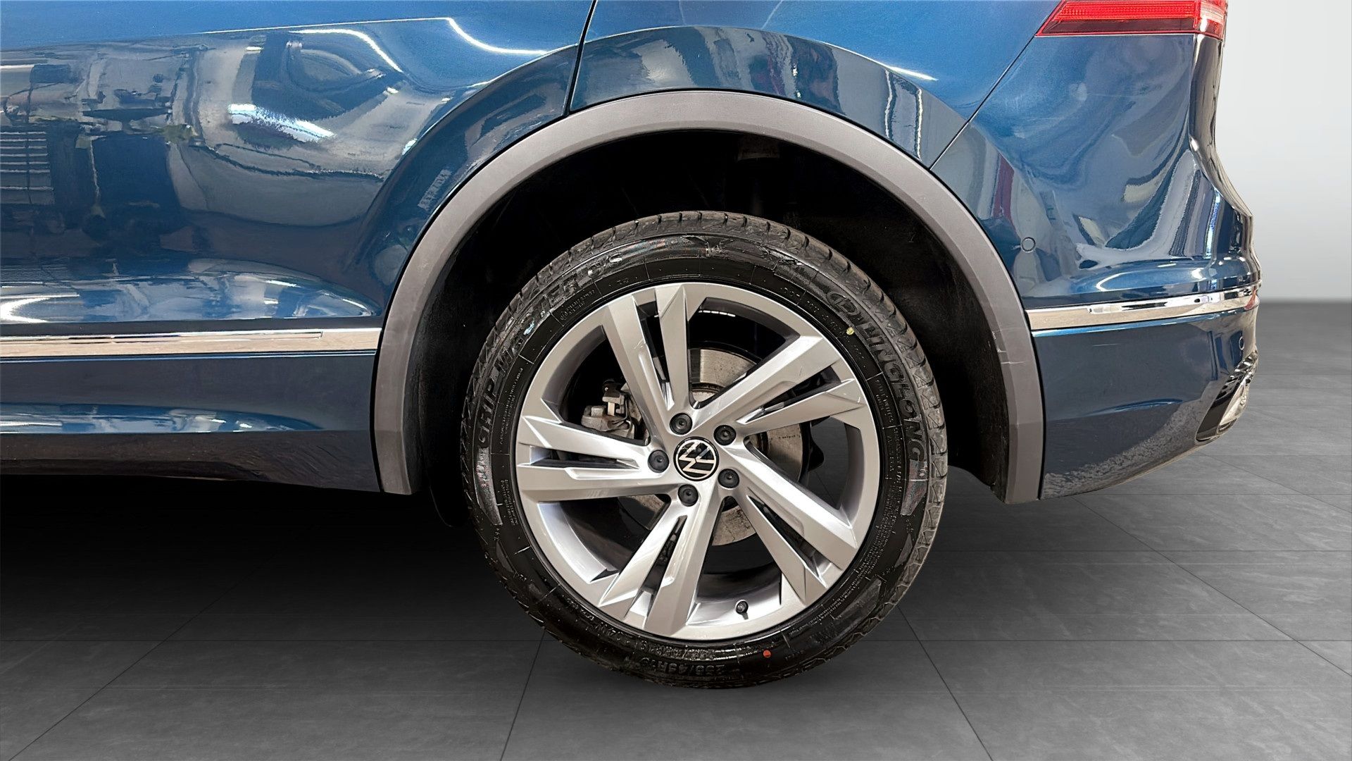 Volkswagen Tiguan eHybrid 2024, bild 6/10