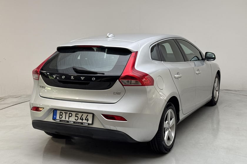 Bild 3 av Volvo V40 D2 (115hk)