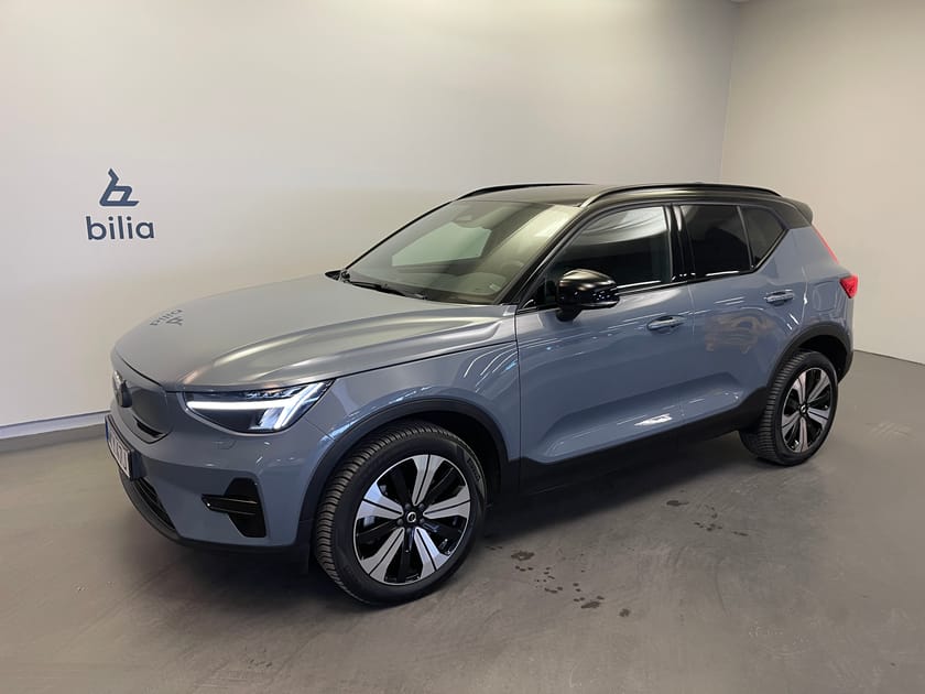 Bild 1 av Volvo XC40 Recharge Single Motor Core / 2.95% Ränta / Tonade rutor / Klimatpaket /