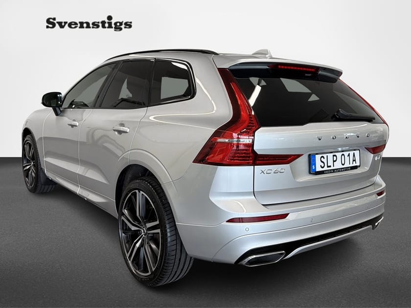 Bild 5 av Volvo XC60 B4 AWD R-Design / Panorama/ Harman Kardon