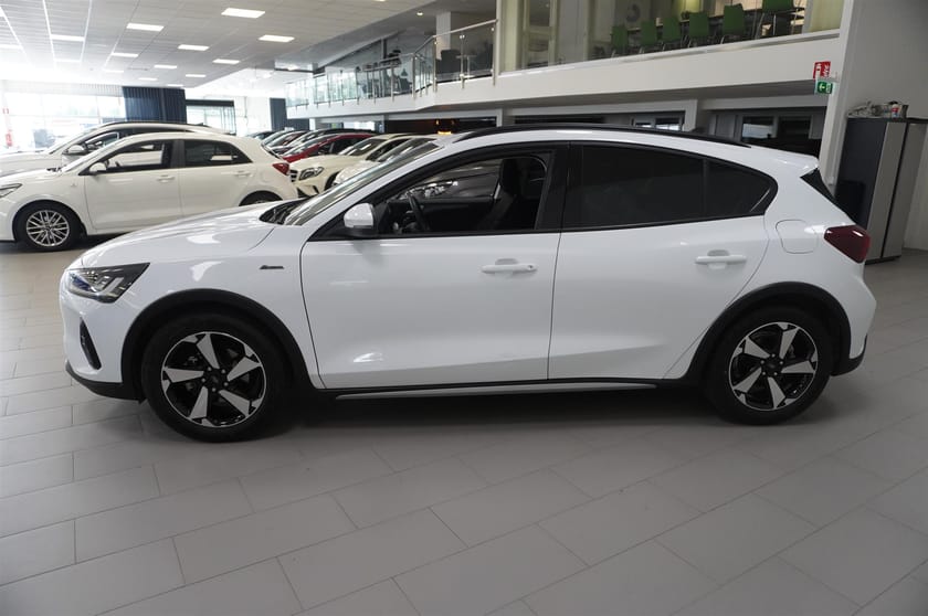 Bild 2 av Ford Focus Active 1.0T EcoBoost E85 Edition 125 hk Aut