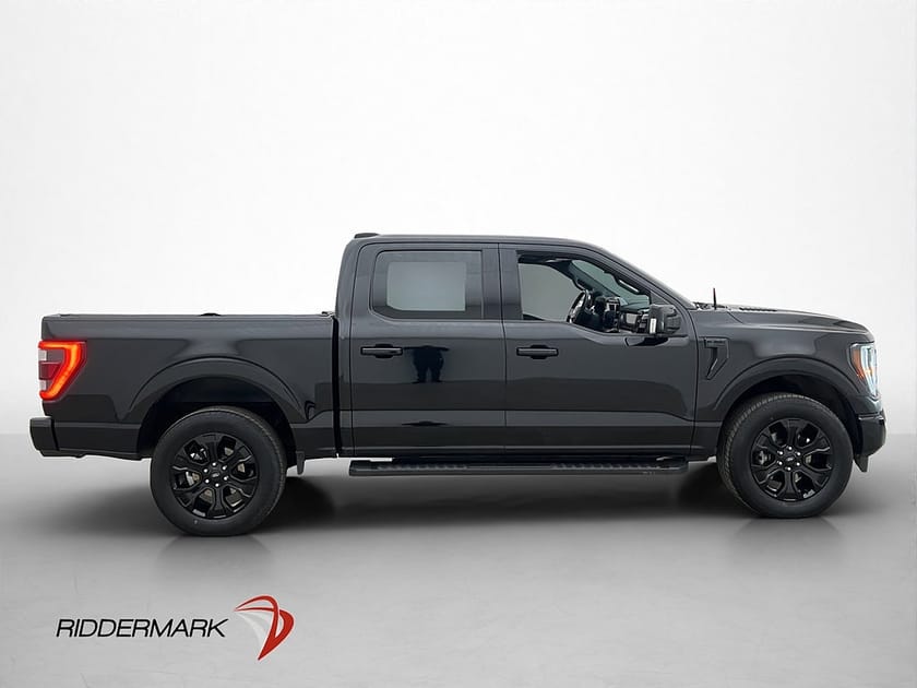Bild 2 av Ford F-150 SuperCrew Lariat Black Edt Cockpit Drag Pano Diff B&O Moms