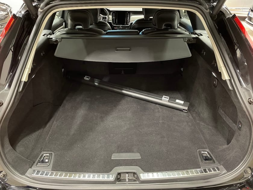 Bild 5 av Volvo V90 B4 AWD Diesel Mom Adv SE *Drag/B-kamera/Navi