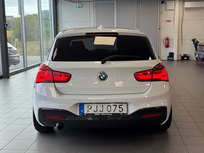 Bild 4 av BMW 118i 5-dörrars Steptronic M-Sport