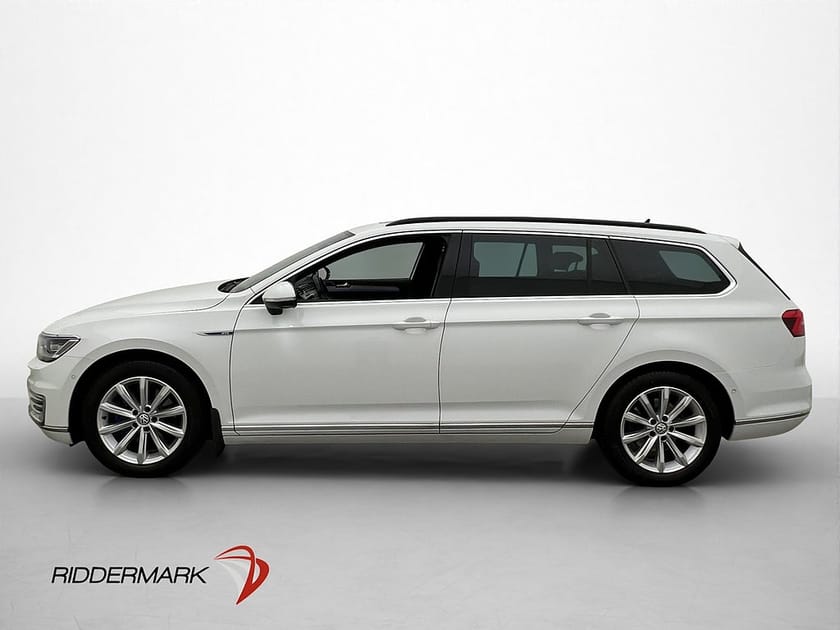 Bild 4 av Volkswagen Passat Variant GTE 1.4 TSI Drag Värmare Pano Cockpit 360°