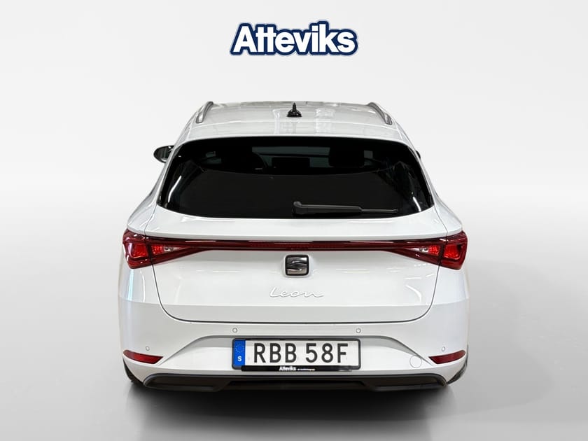 Bild 4 av SEAT Leon Sportstourer eTSI 110hk DSG Style Drag/Värmare/P-sensor