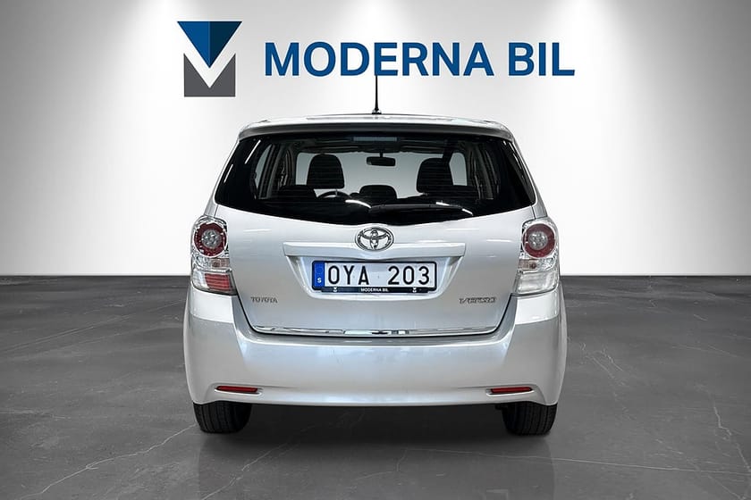 Bild 5 av Toyota Verso 1.8 Valvematic 147hk 7-sits Panorama M-värm Nybesiktad