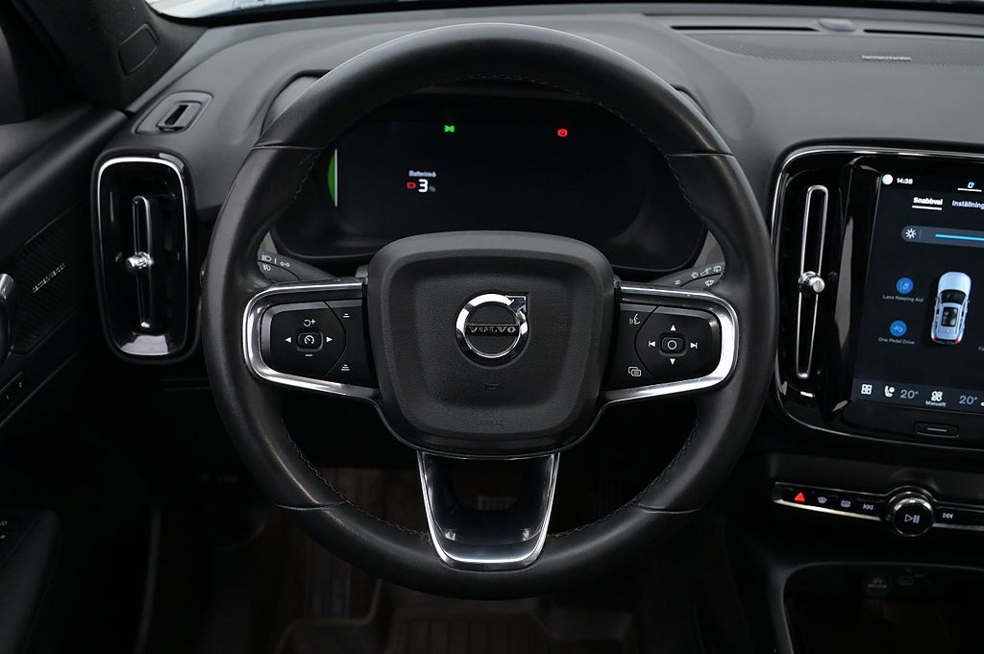 Volvo XC40 2024, bild 7/10