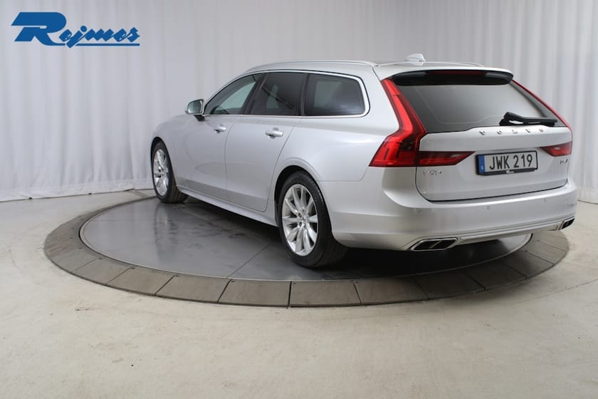 Bild 3 av Volvo V90 D4 AWD Momentum Advanced SE