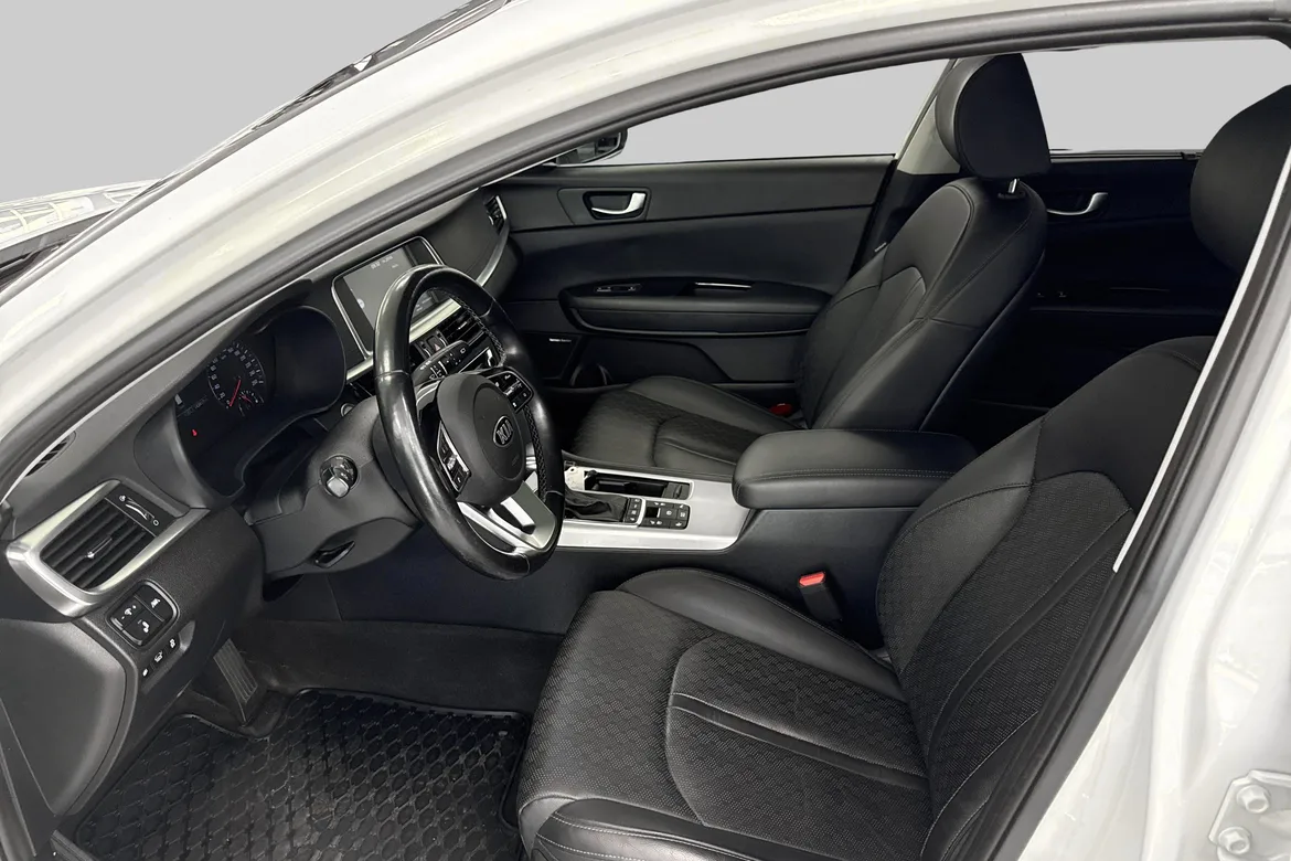 picture of a car