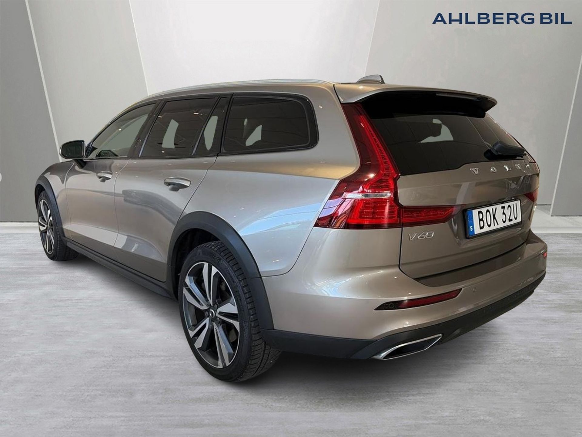 Volvo V60 Cross Country 2020, bild 3/10