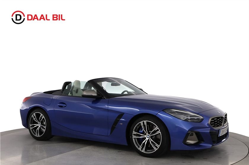 Bild 4 av BMW Z4 M40i 340HK SOFT TOP H/K® LÄDER HUD B-KAMERA NAV COCKPIT