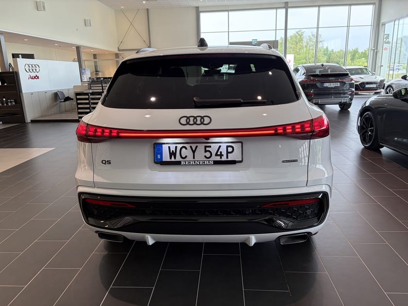 Bild 4 av Audi Q5 e-hybrid quattro SUV 270 KW S TRONIC S-line