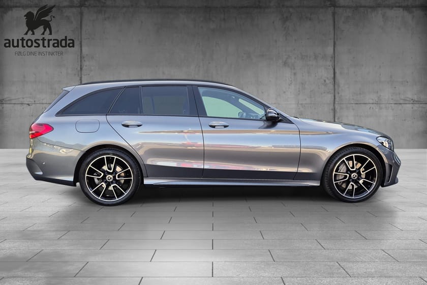 Bilde 4 av Mercedes-Benz C 300 T d 4MATIC AMG / Krok / Panorama / Burmester