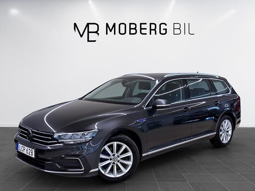 Bild 1 av Volkswagen Passat Sportscombi GTE SC 218hk Keyless B-Kamera Navi Drag PDC