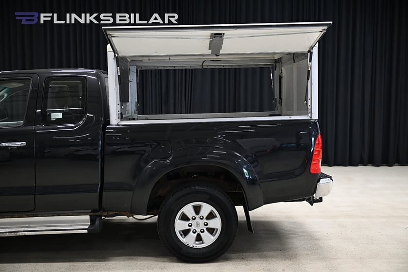 Bild 4 av Toyota Hilux Extra Cab 2.5 4x4 144HK Kåpa|Drag|Frontbåge|M/K-Värmare|Moms